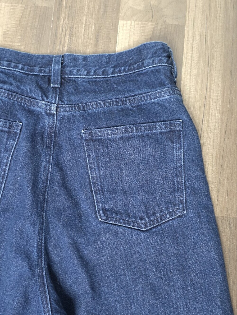 COS Dark Wash Arch Barrel Leg Rigid Denim High Rise Jeans Contemporary Modest.28 - Picture 5 of 9